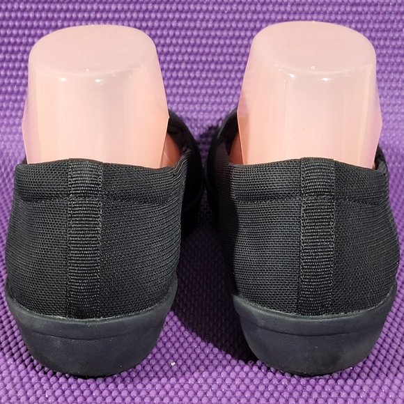 Clarks Cloudsteppers Ayla Shine Slip-On Shoes - Women's 8M - Picture 4 of 8